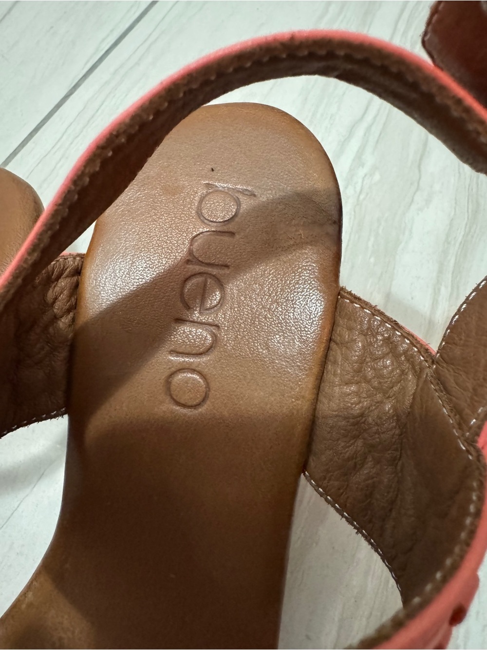 Bueno Misty Wedge Sandles in Coral  Leather Sz 38 - Picture 6 of 13